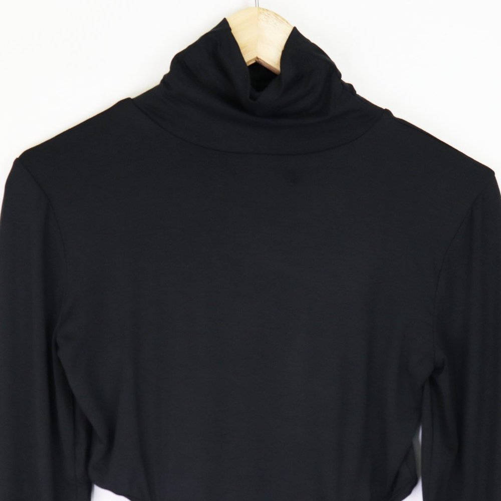 NWT Lovers + Friends Isana Turtleneck Cut Out Long Sleeve Top Black Small - Picture 8 of 9